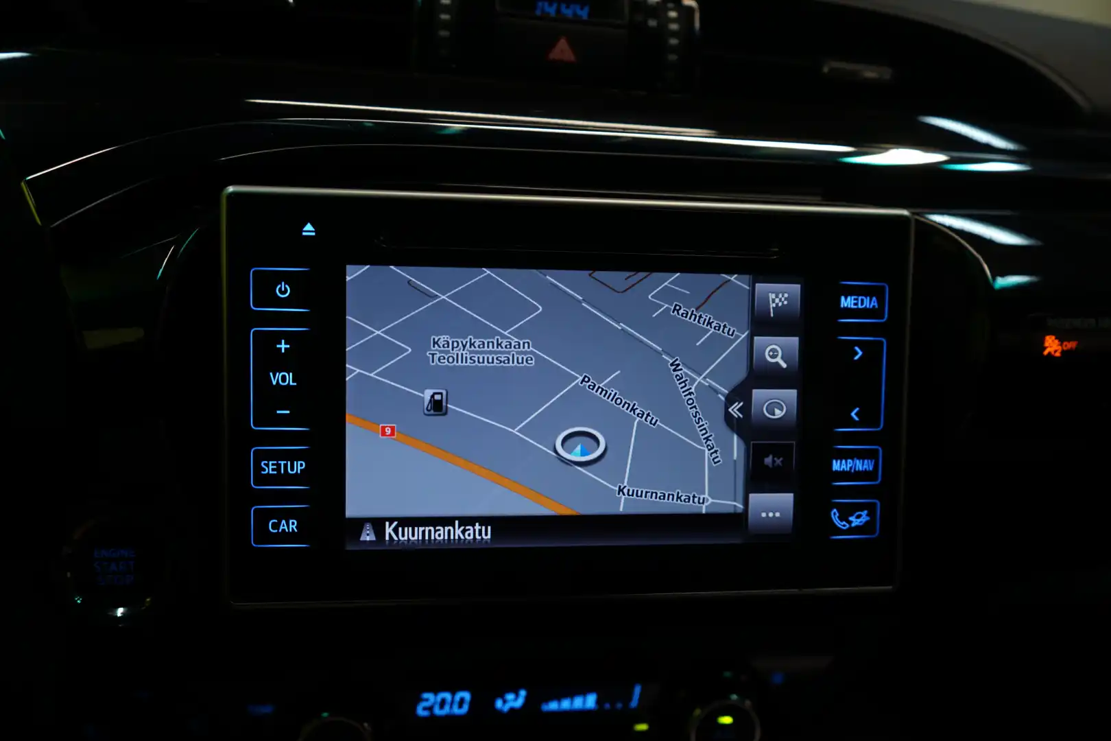 car-image