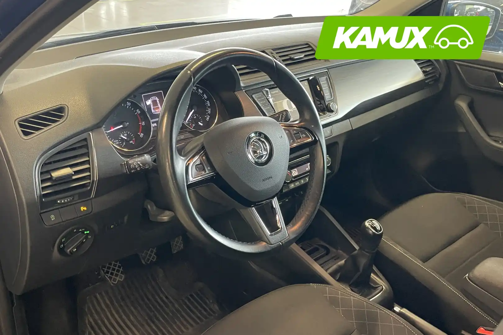 car-image