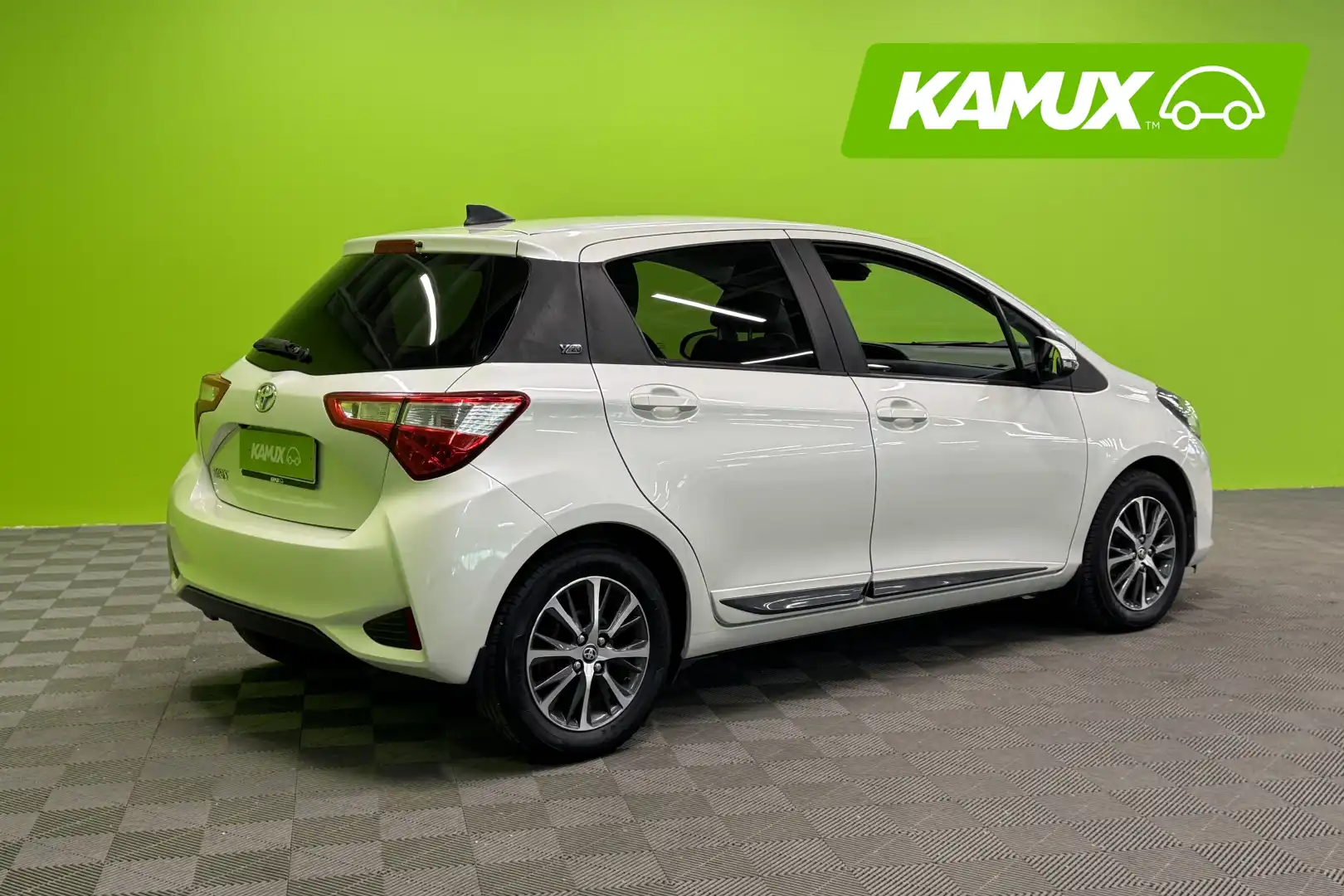 car-image