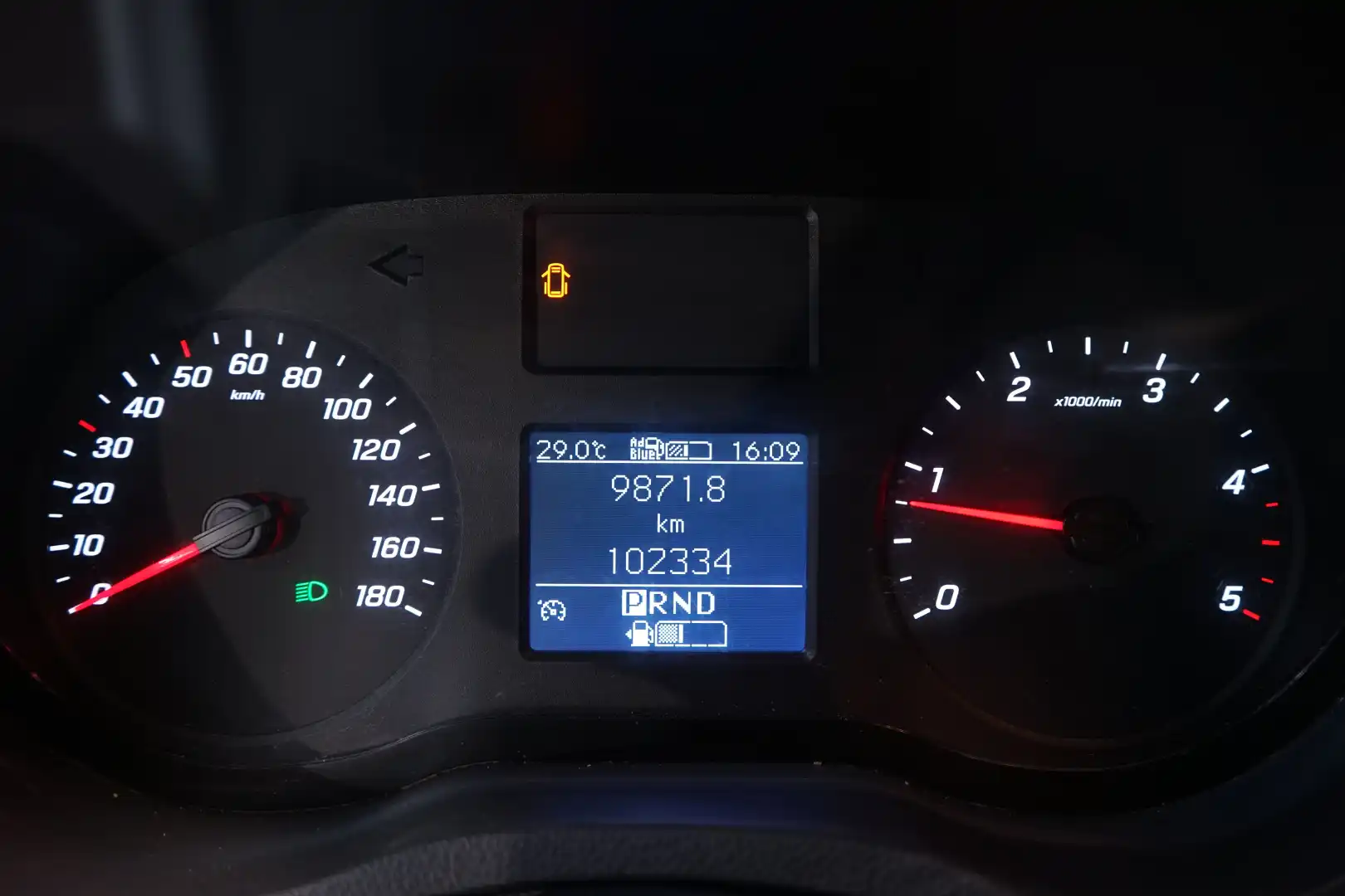 car-image