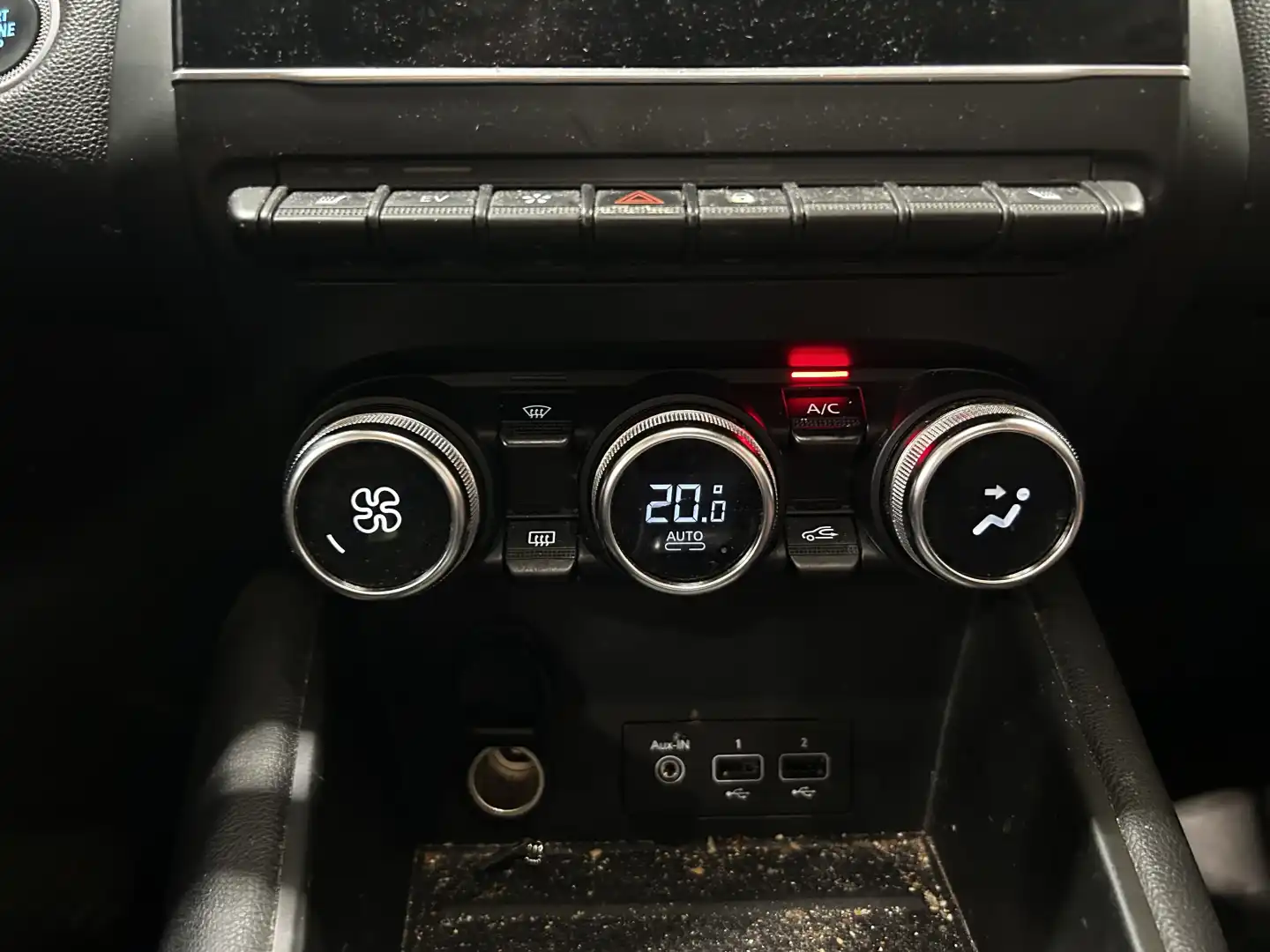 car-image