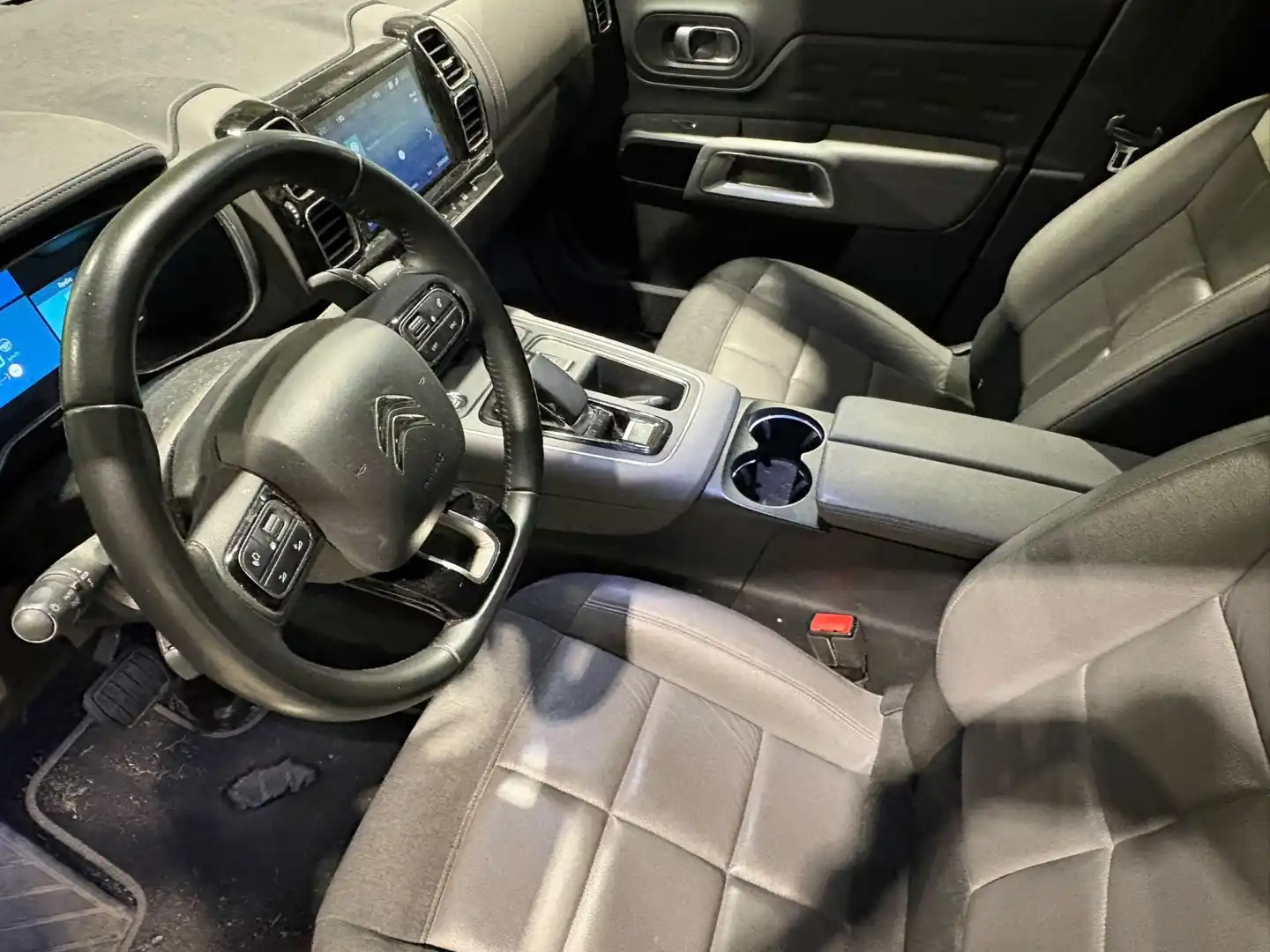 car-image