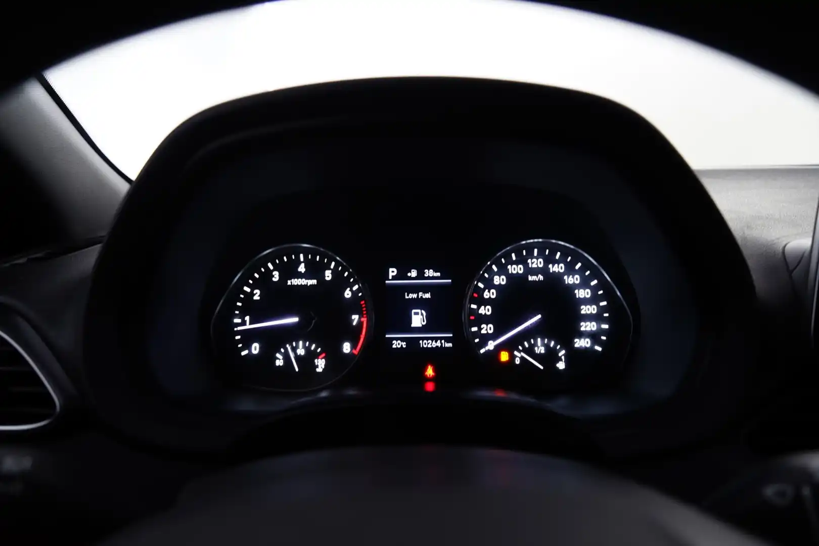 car-image
