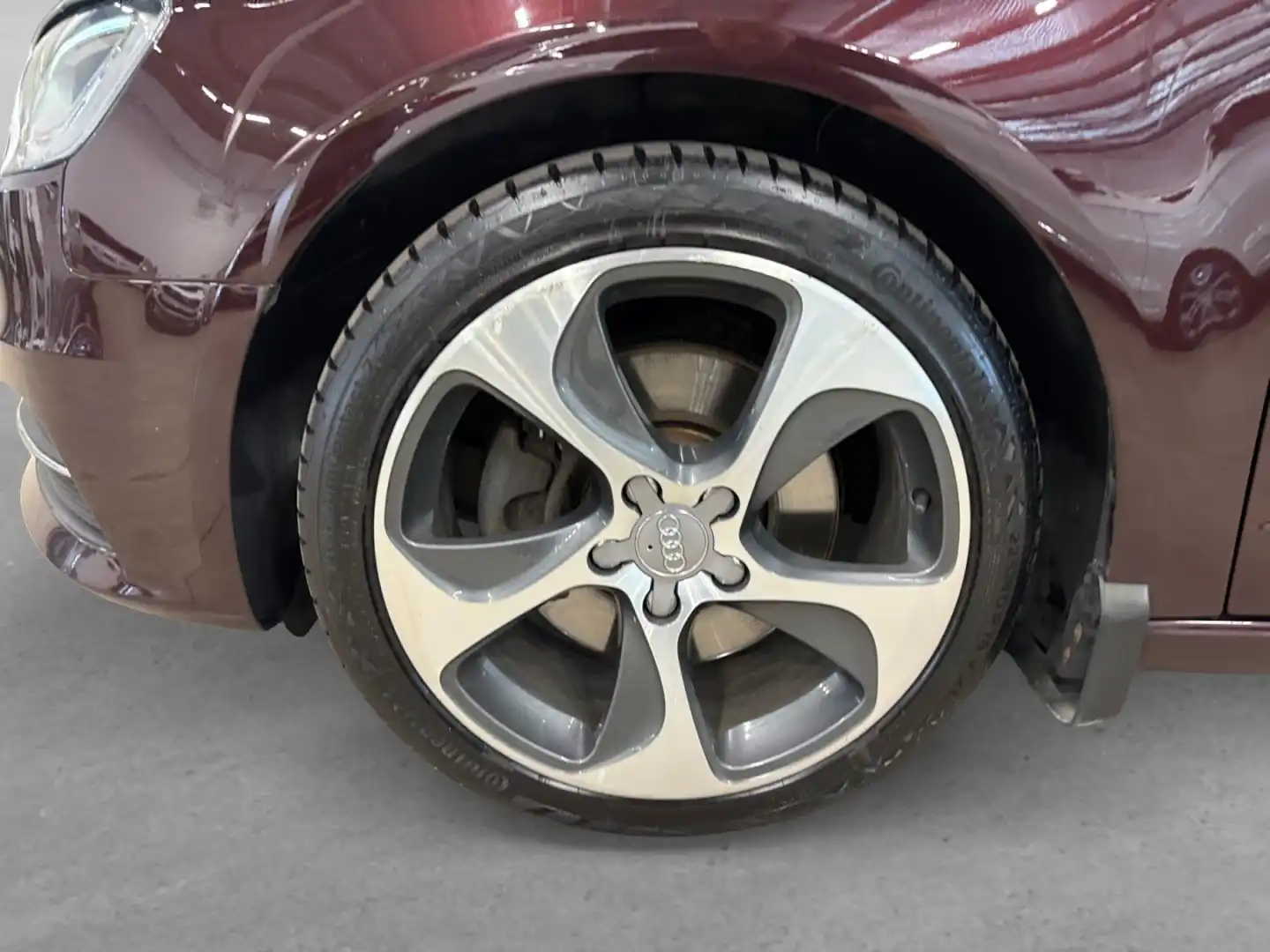car-image