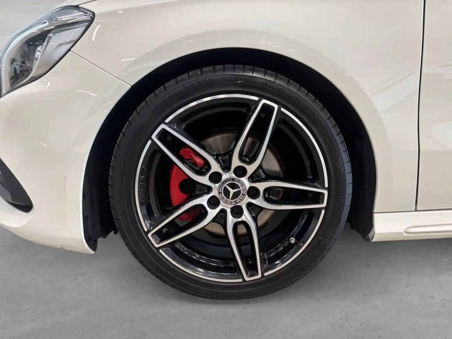 car-image