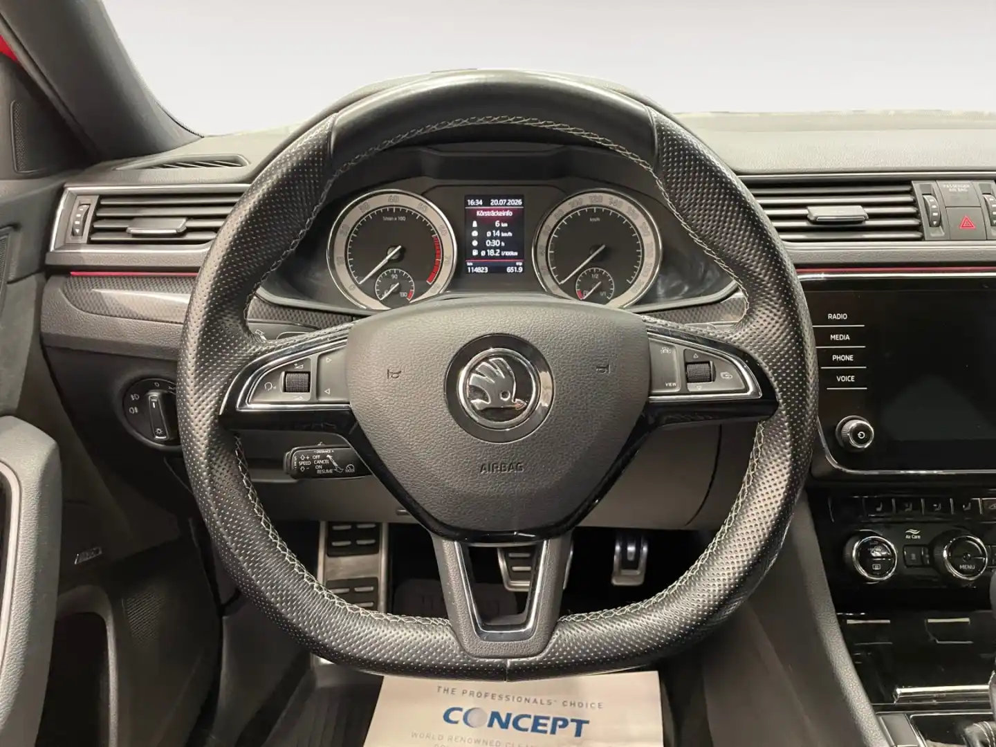 car-image