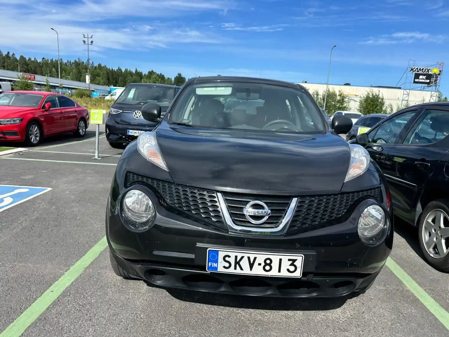 car-image