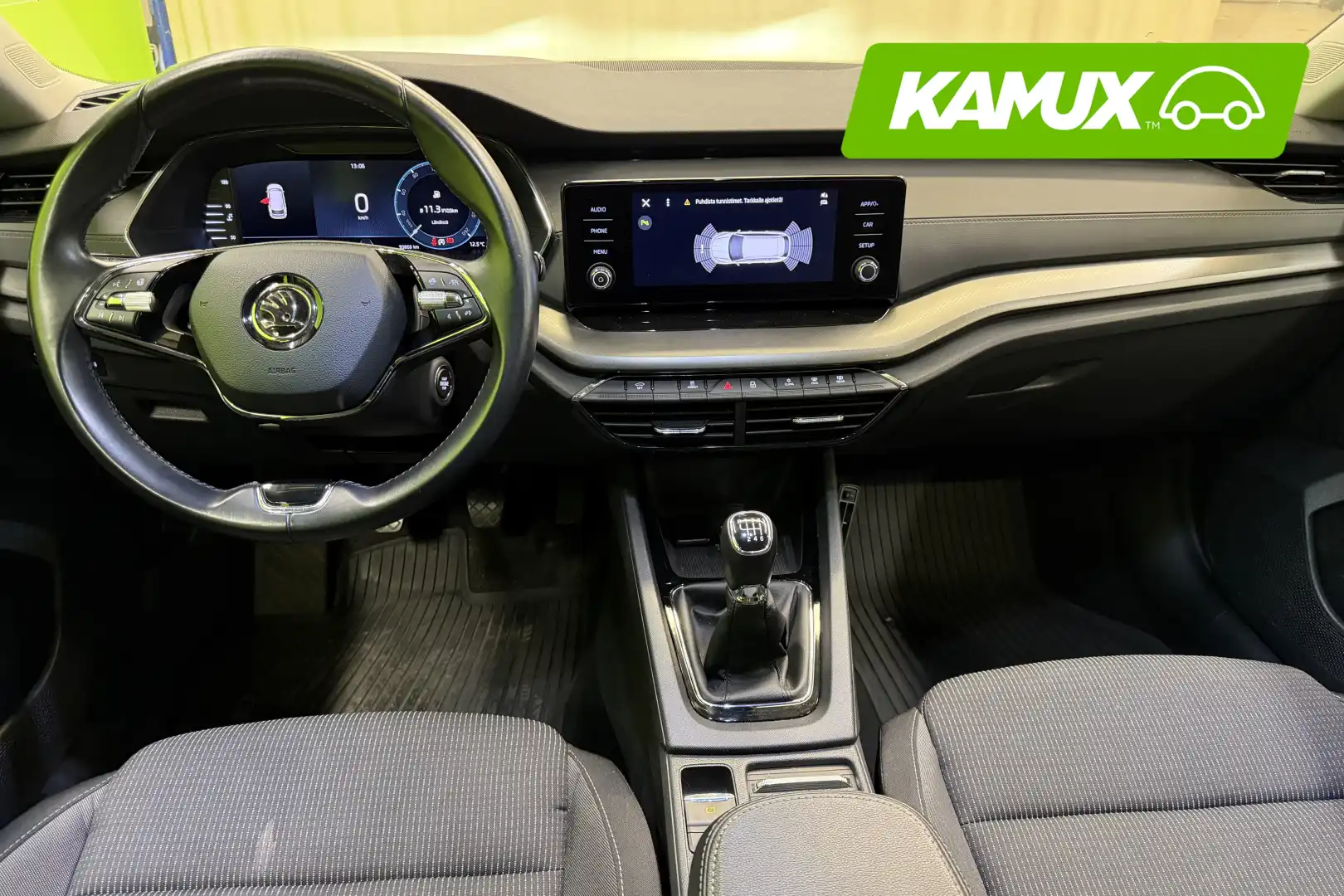 car-image