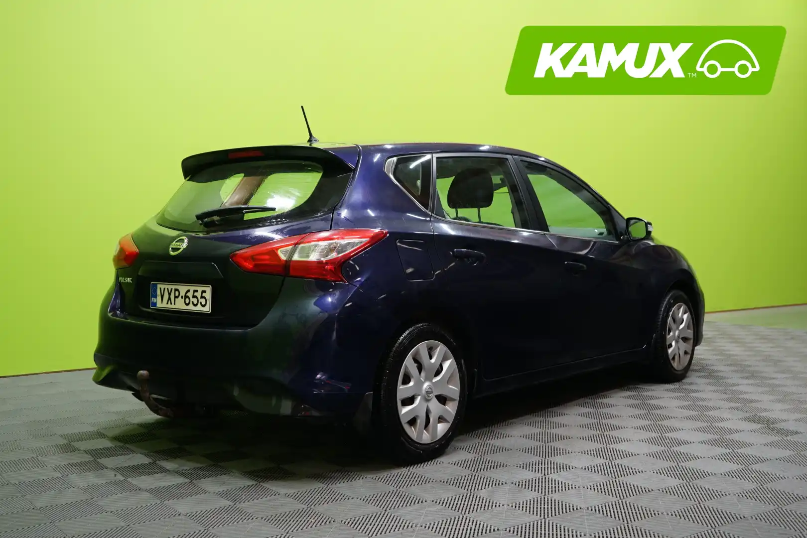 car-image
