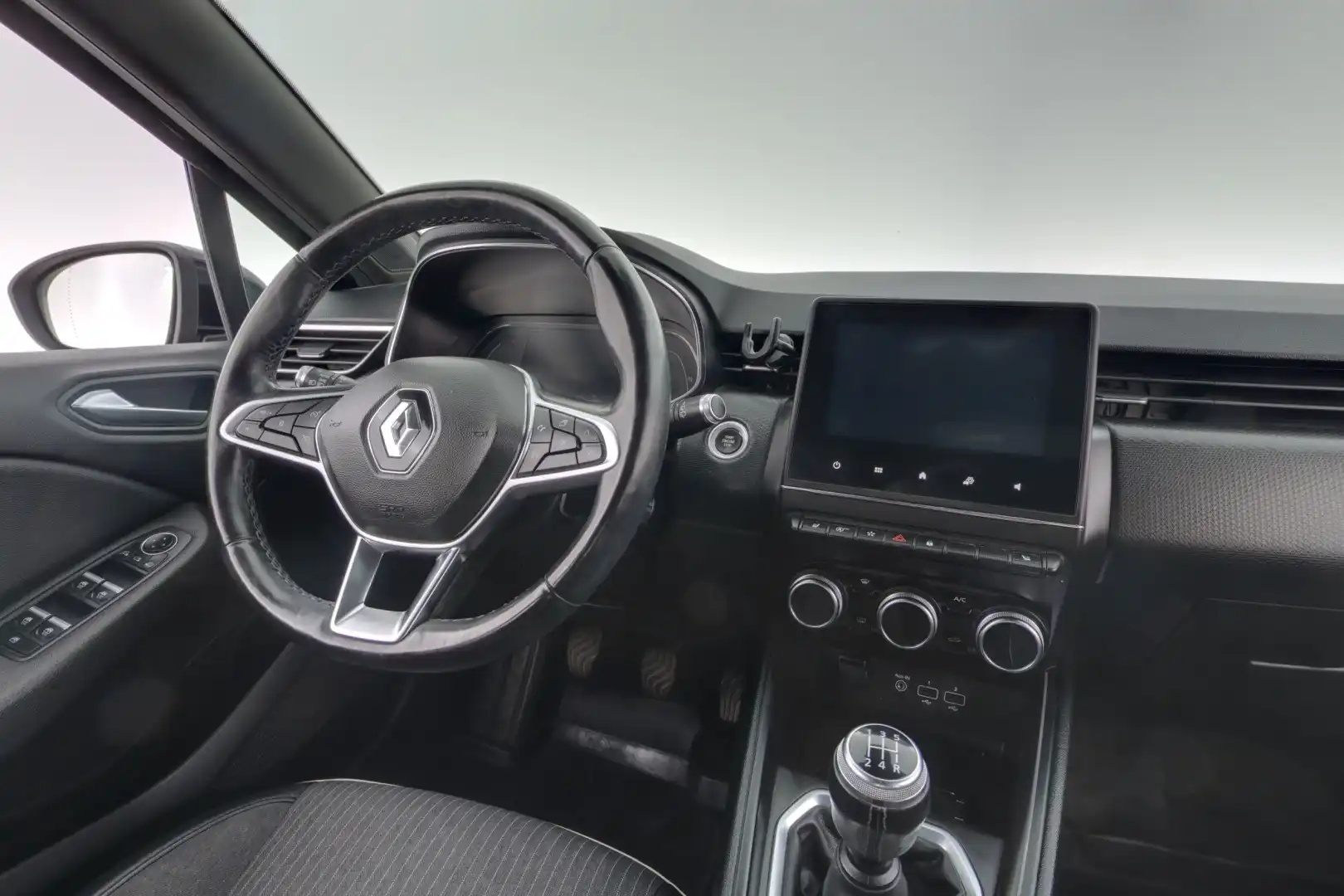 car-image