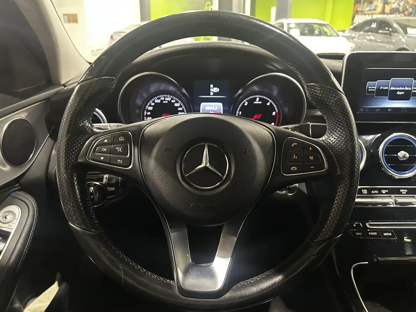 car-image