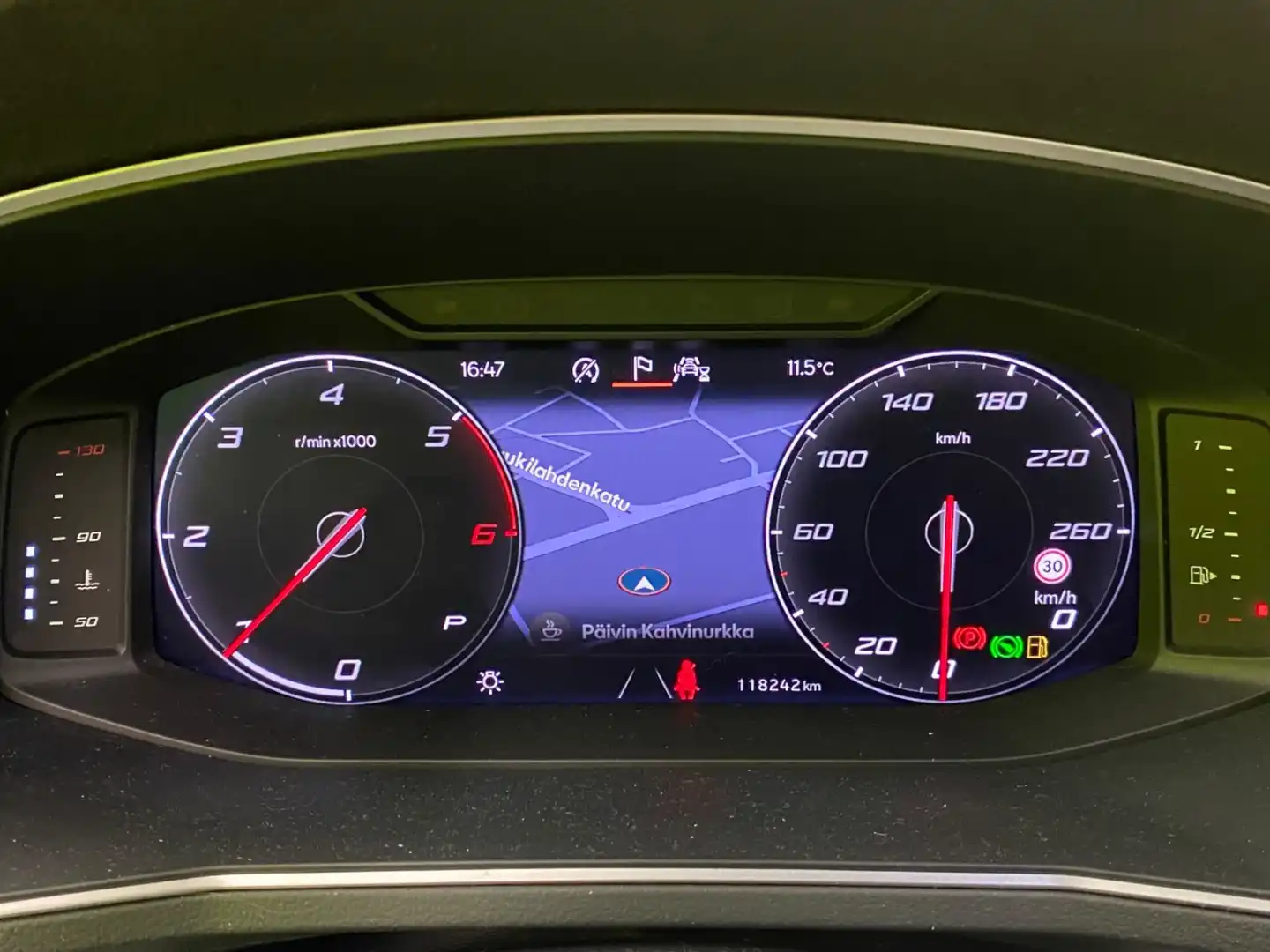 car-image