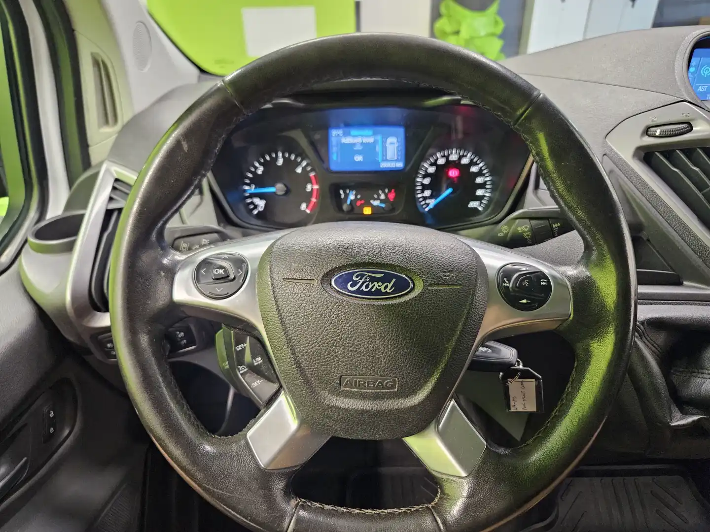 car-image
