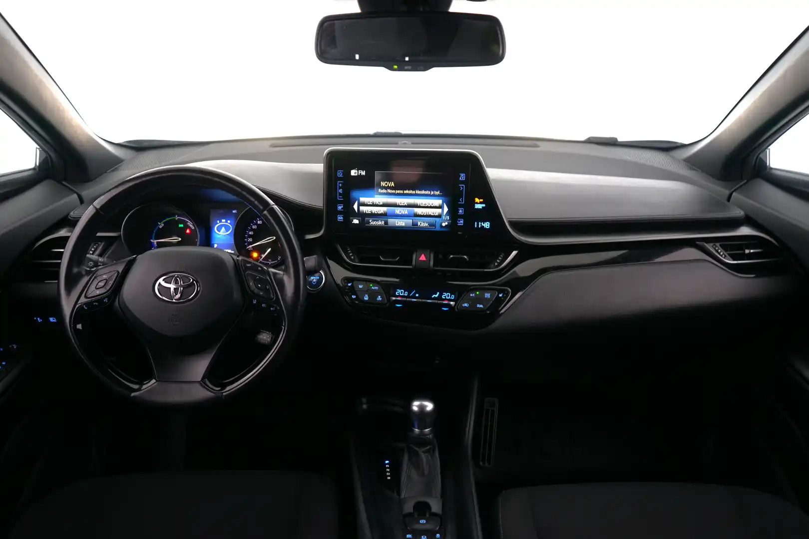 car-image