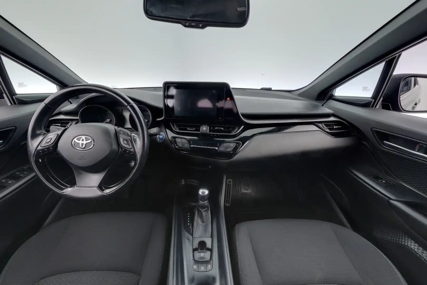 car-image