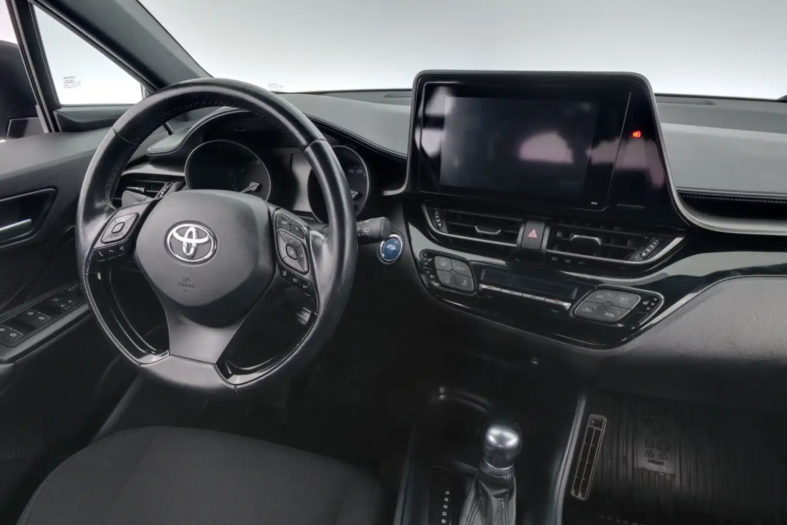 car-image