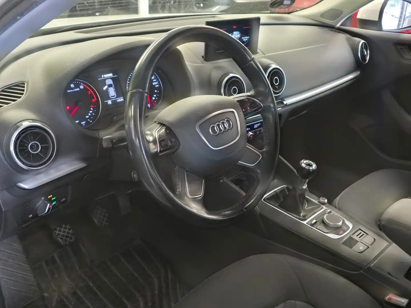 car-image