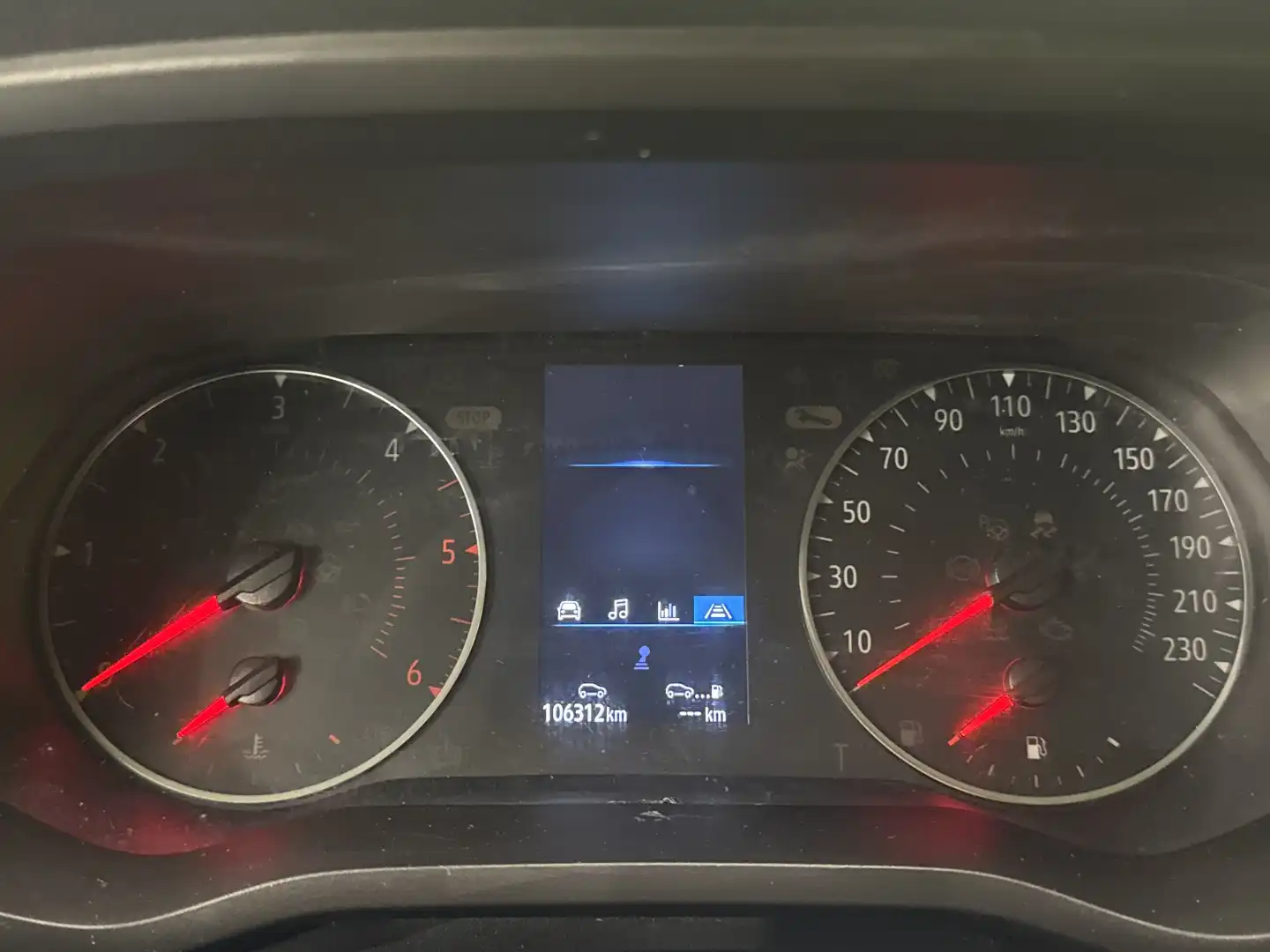 car-image
