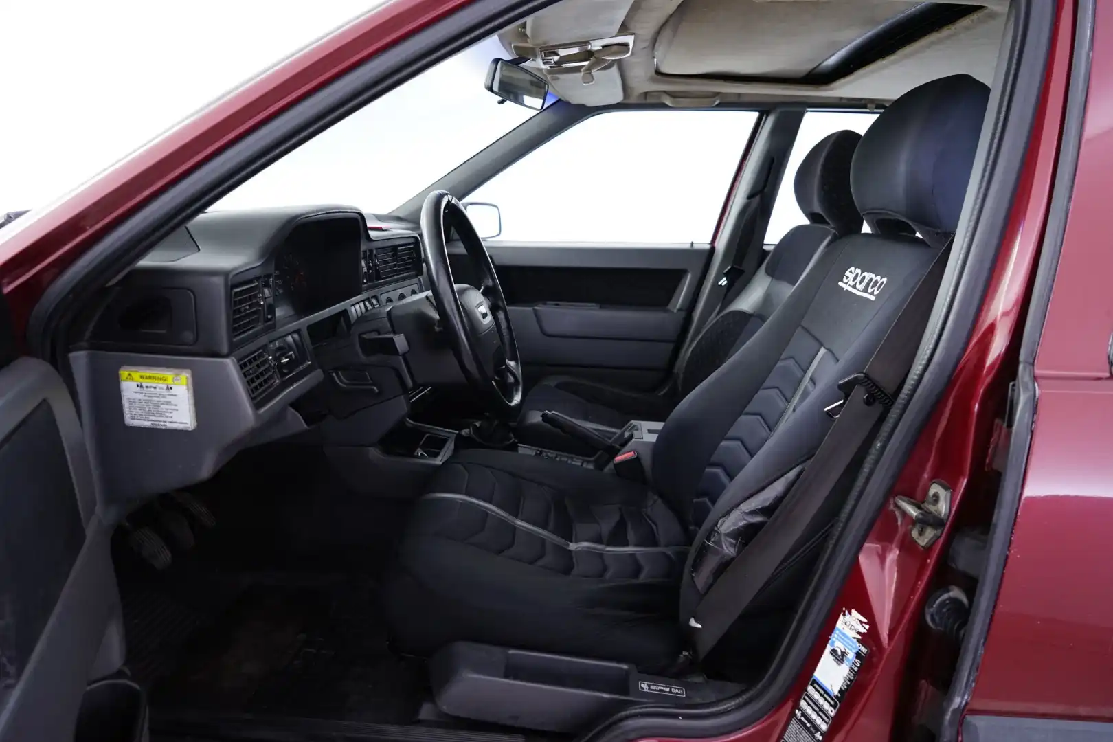 car-image