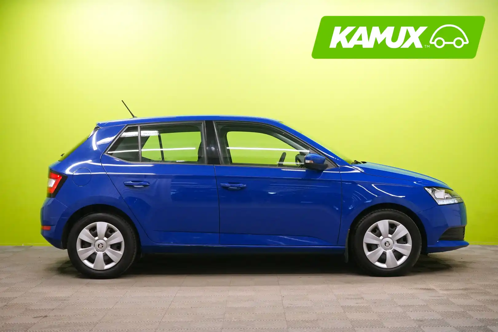 car-image