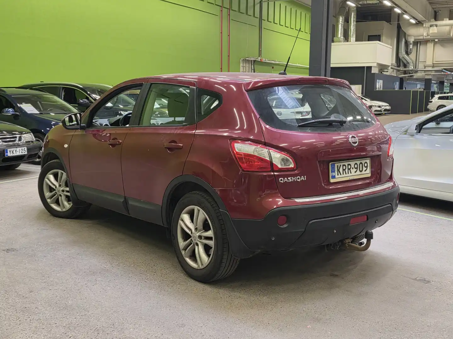 car-image