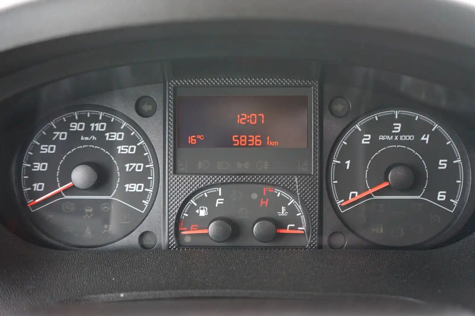 car-image