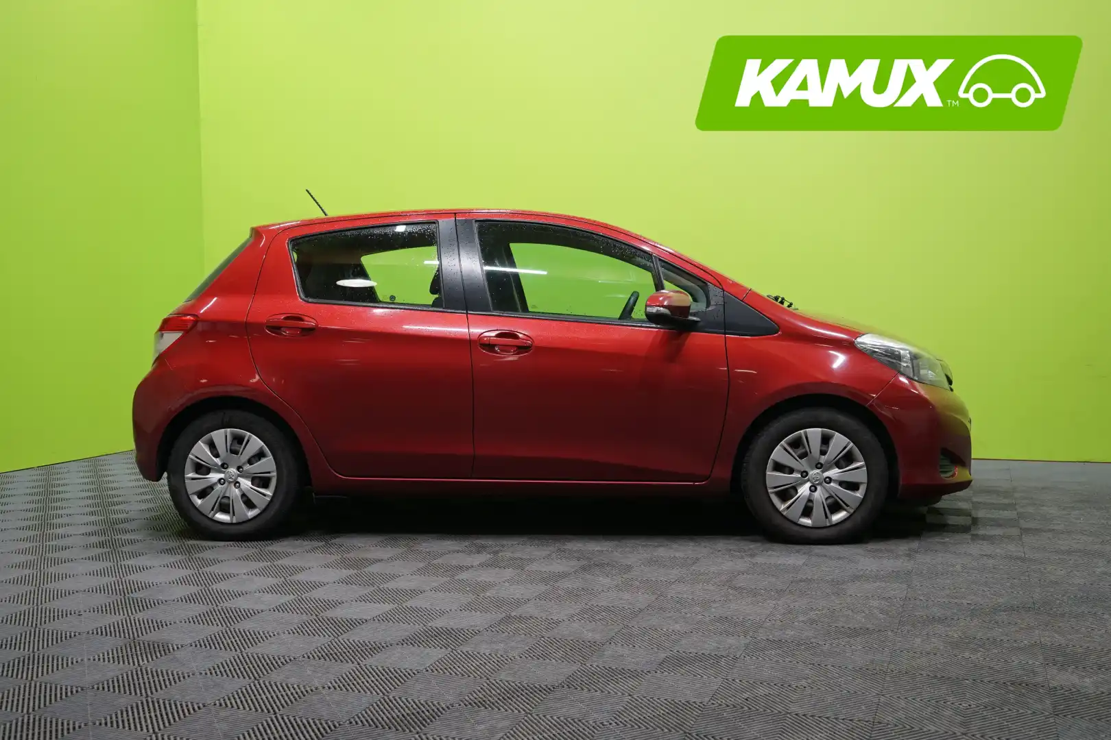 car-image