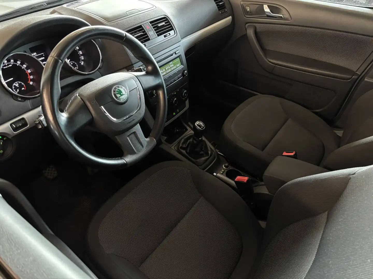 car-image