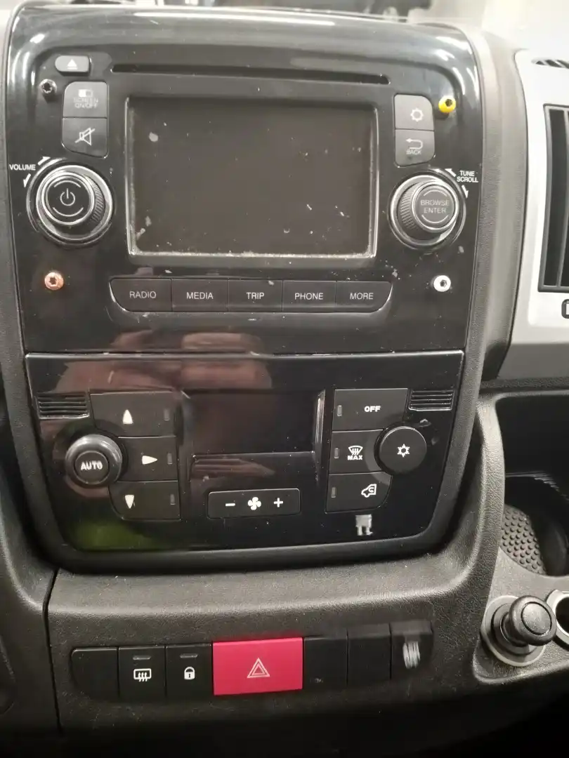 car-image