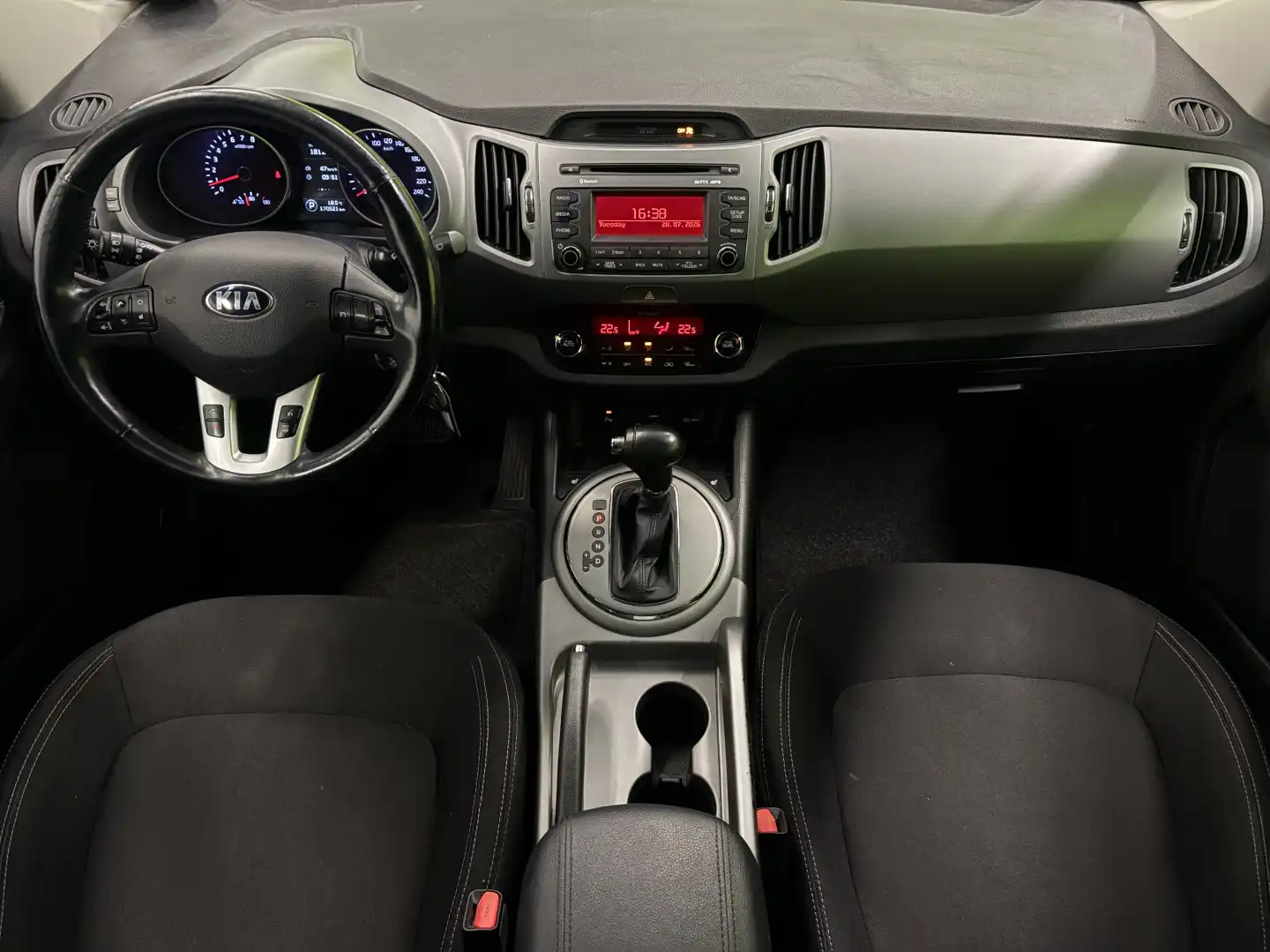 car-image