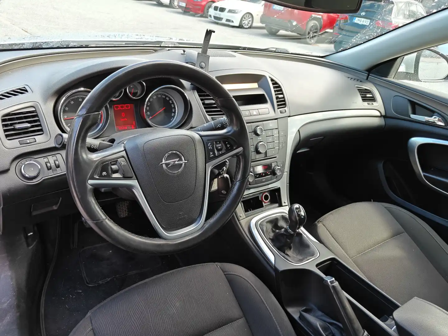 car-image