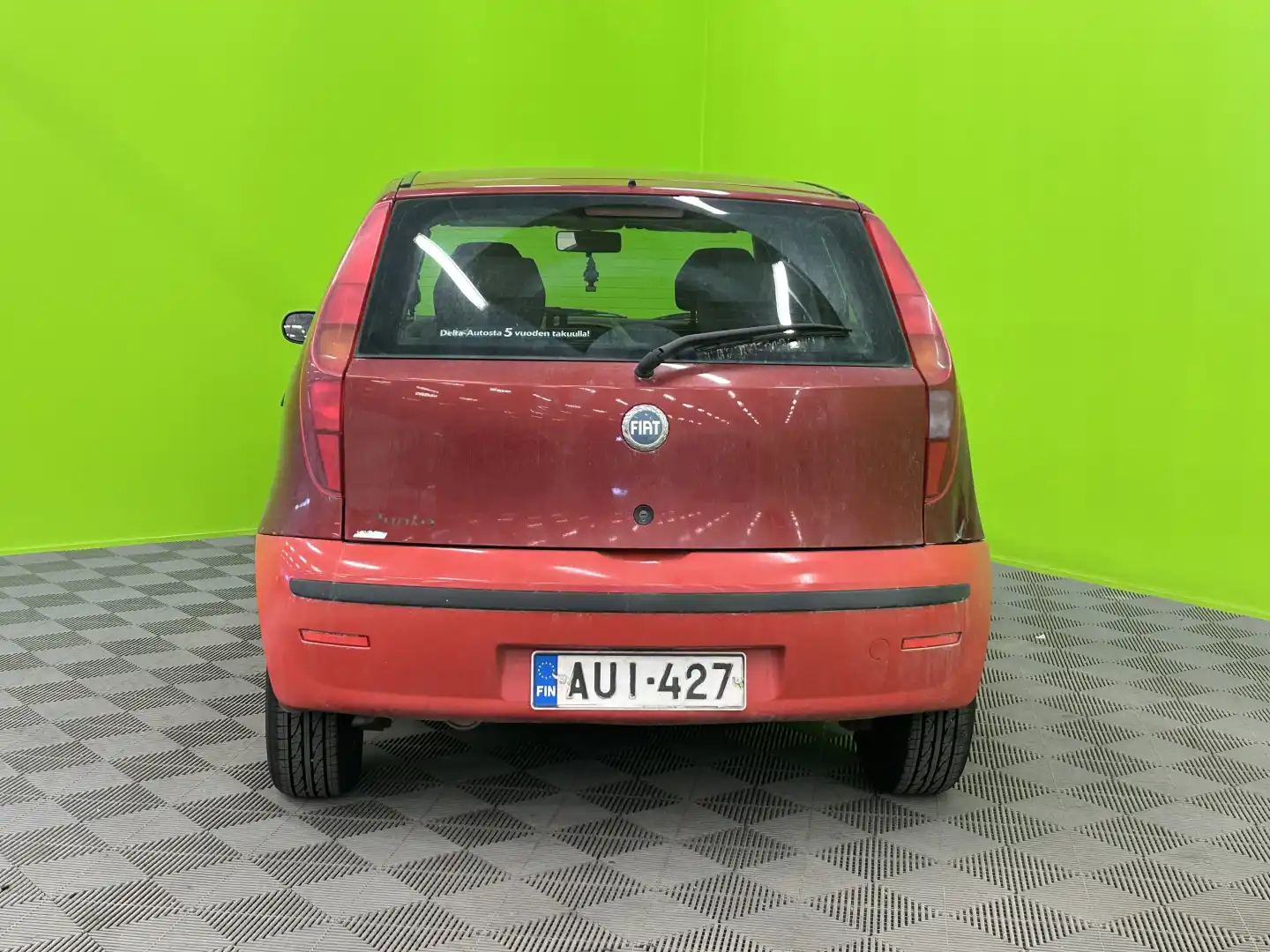car-image