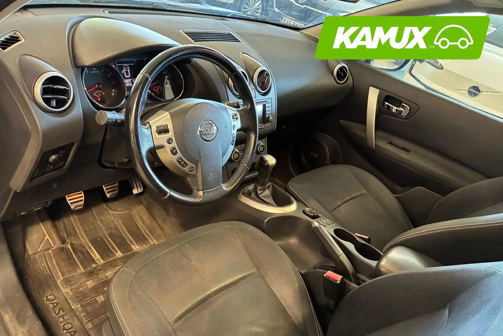 car-image
