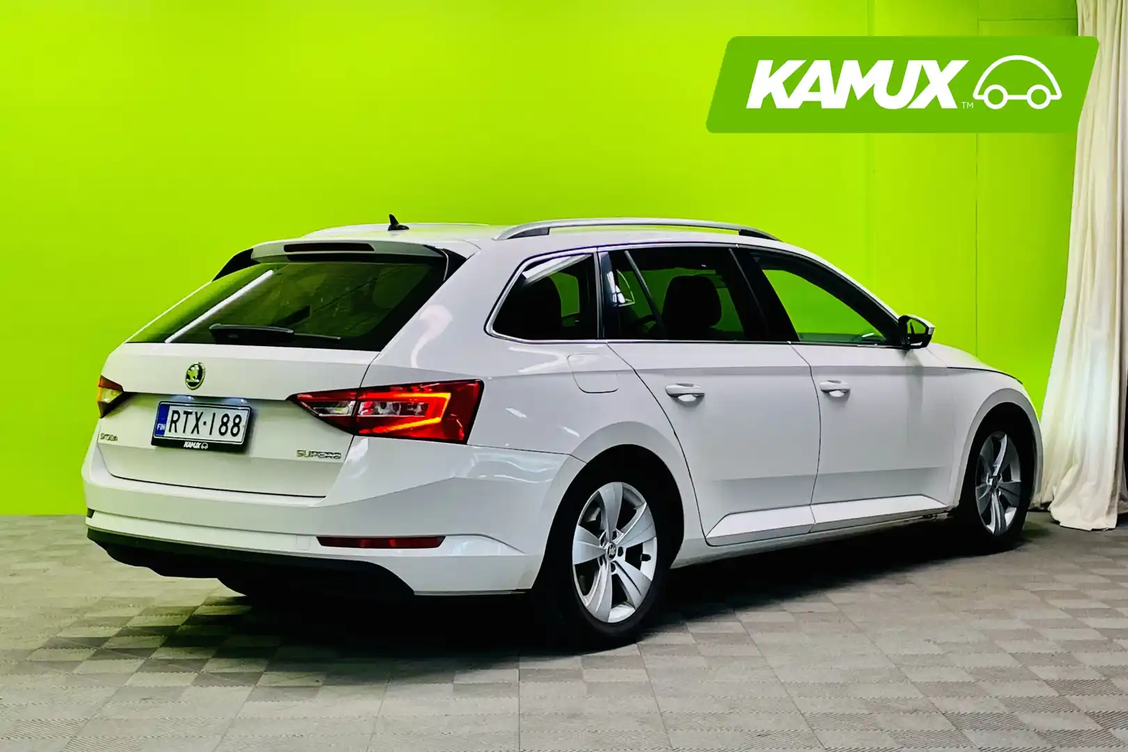 car-image