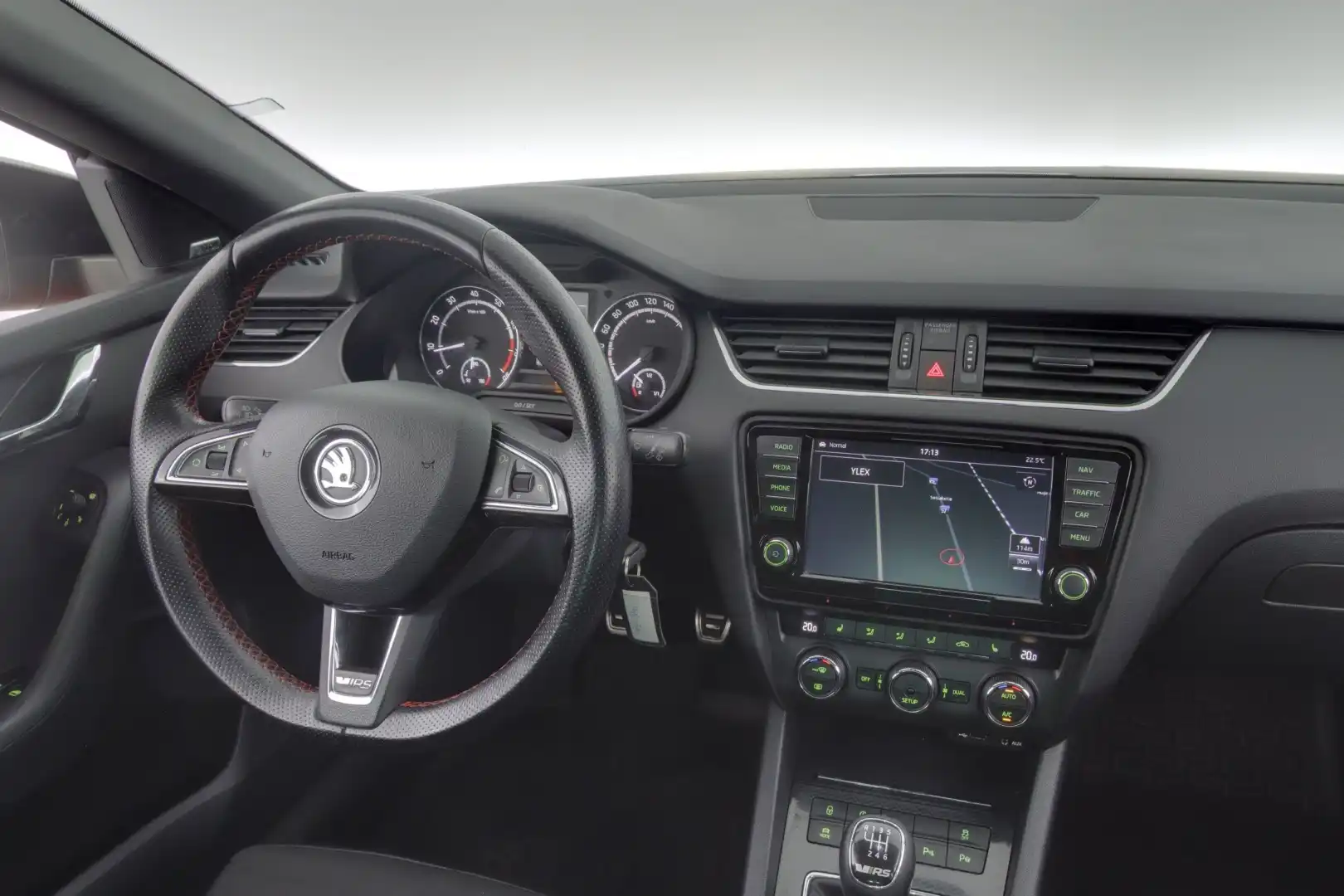 car-image