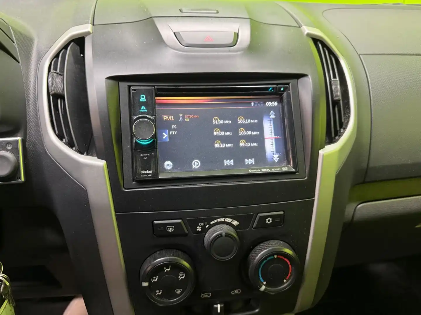 car-image