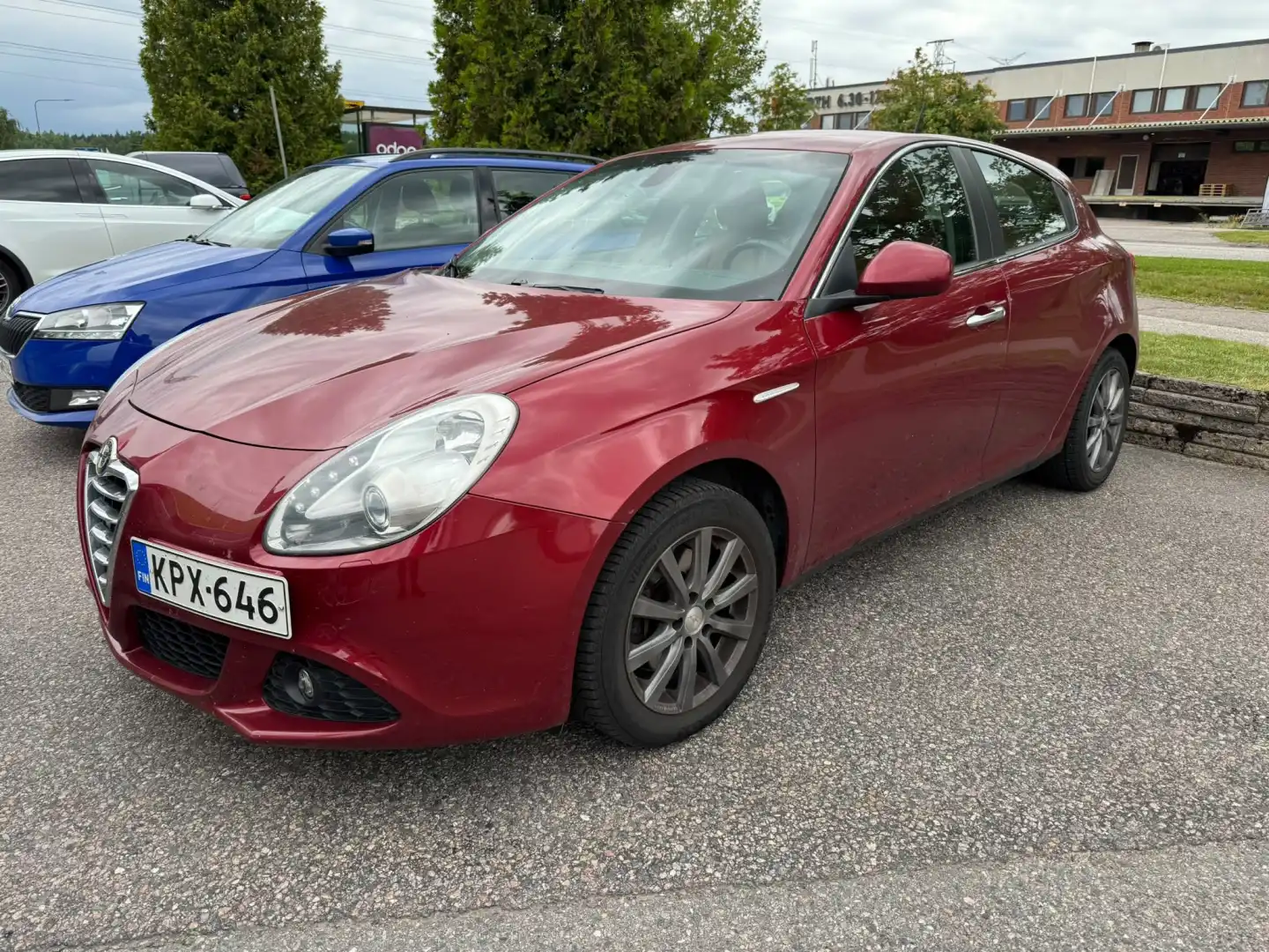 car-image
