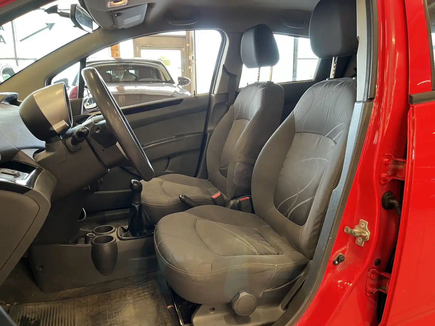 car-image