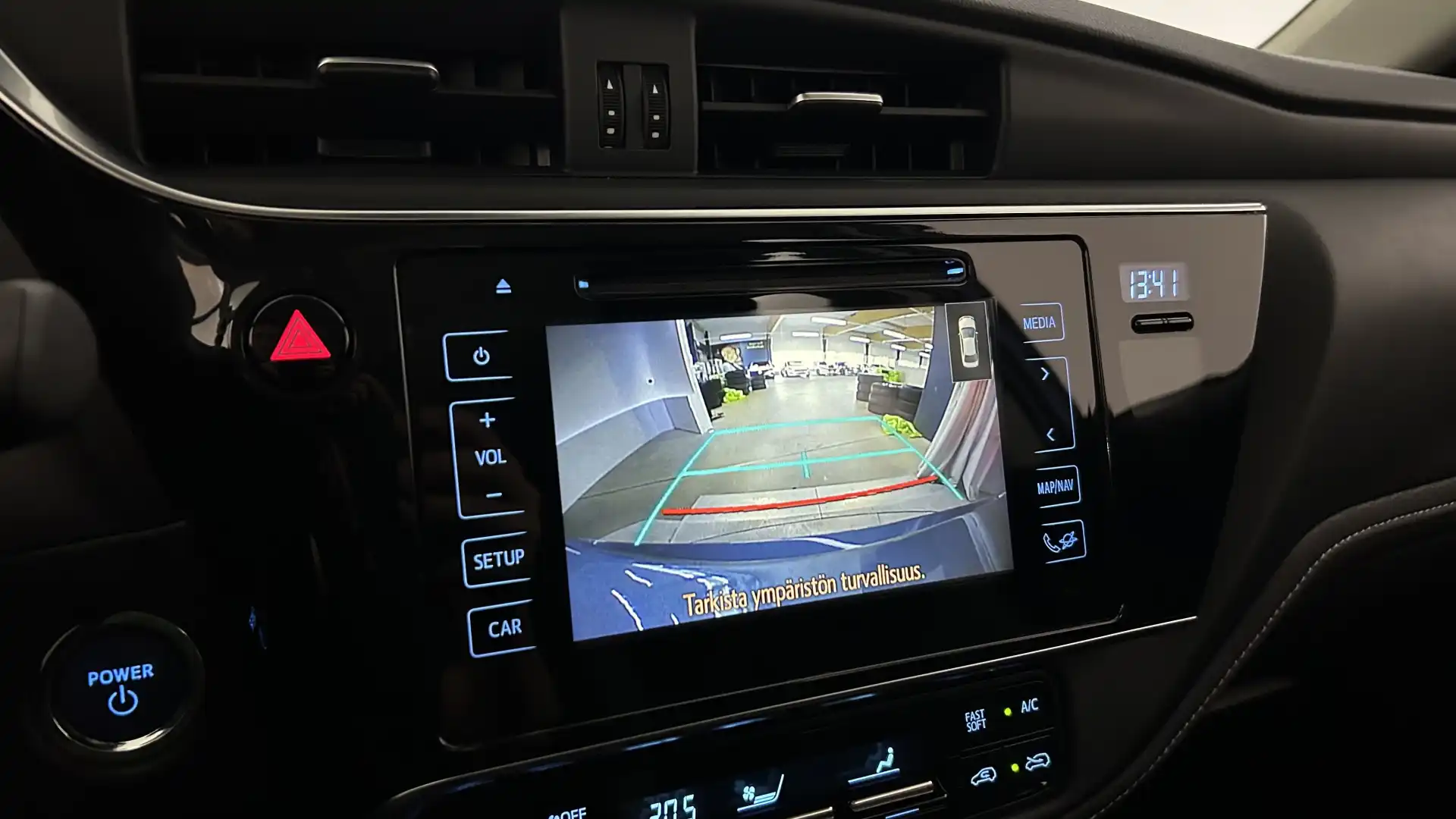 car-image