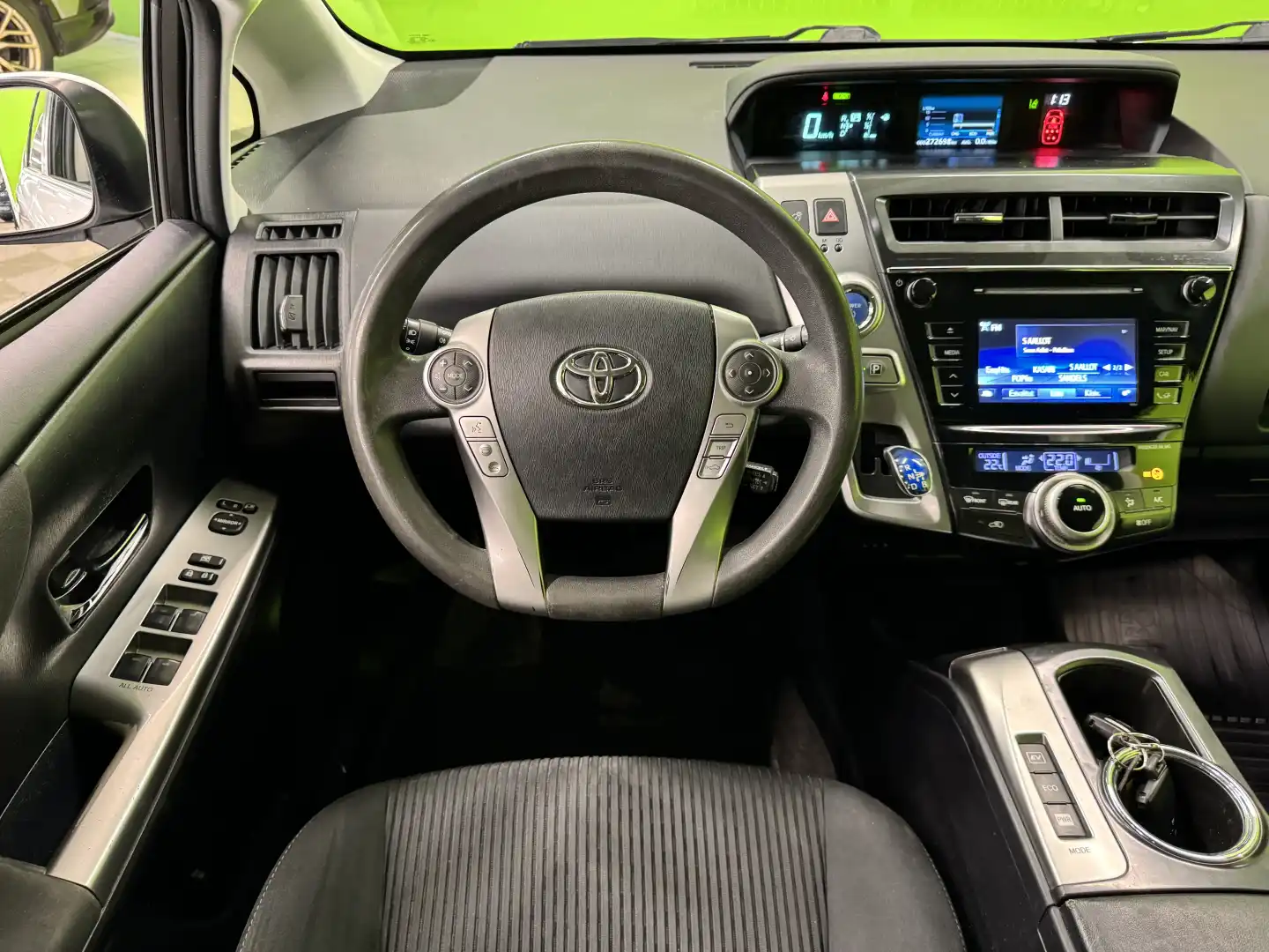 car-image