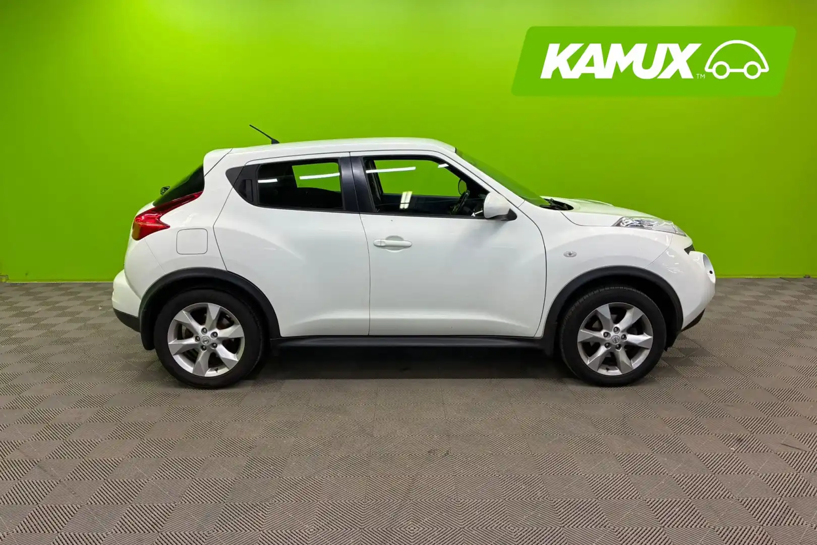 car-image