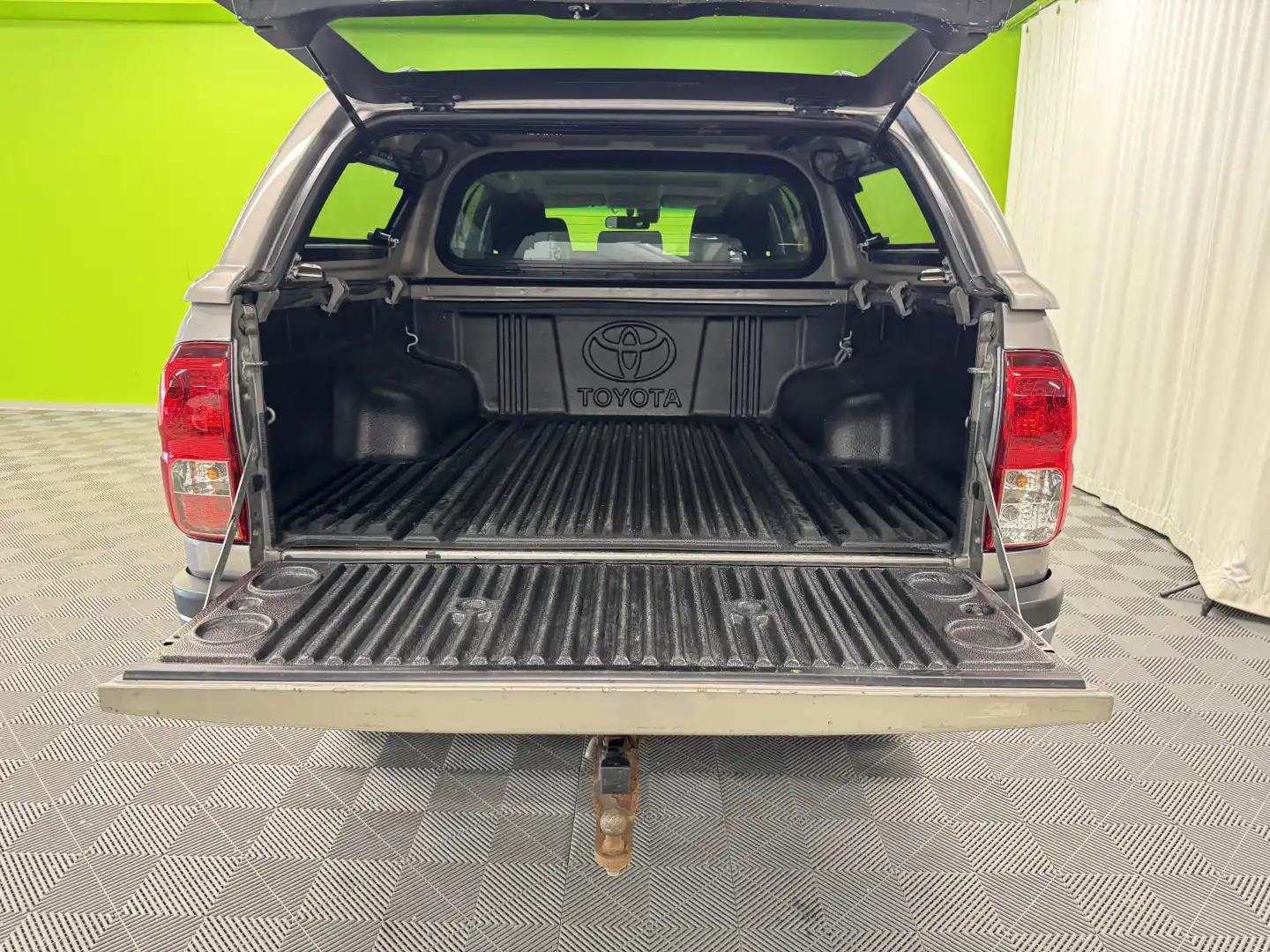 Toyota Hilux 2018, kuva 7/40