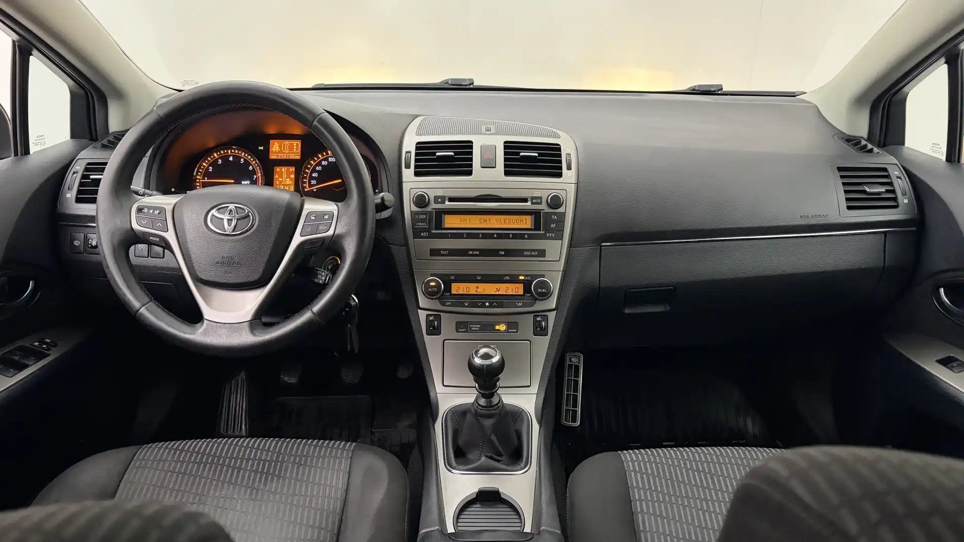 car-image