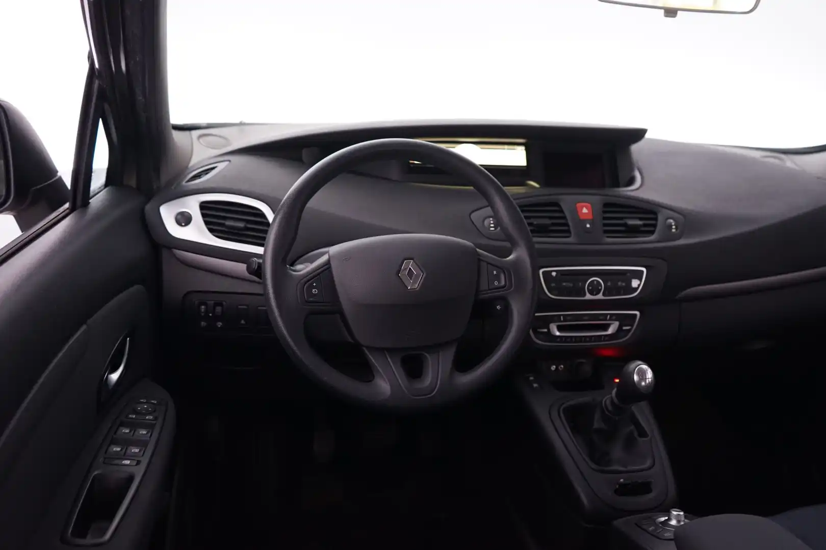 car-image