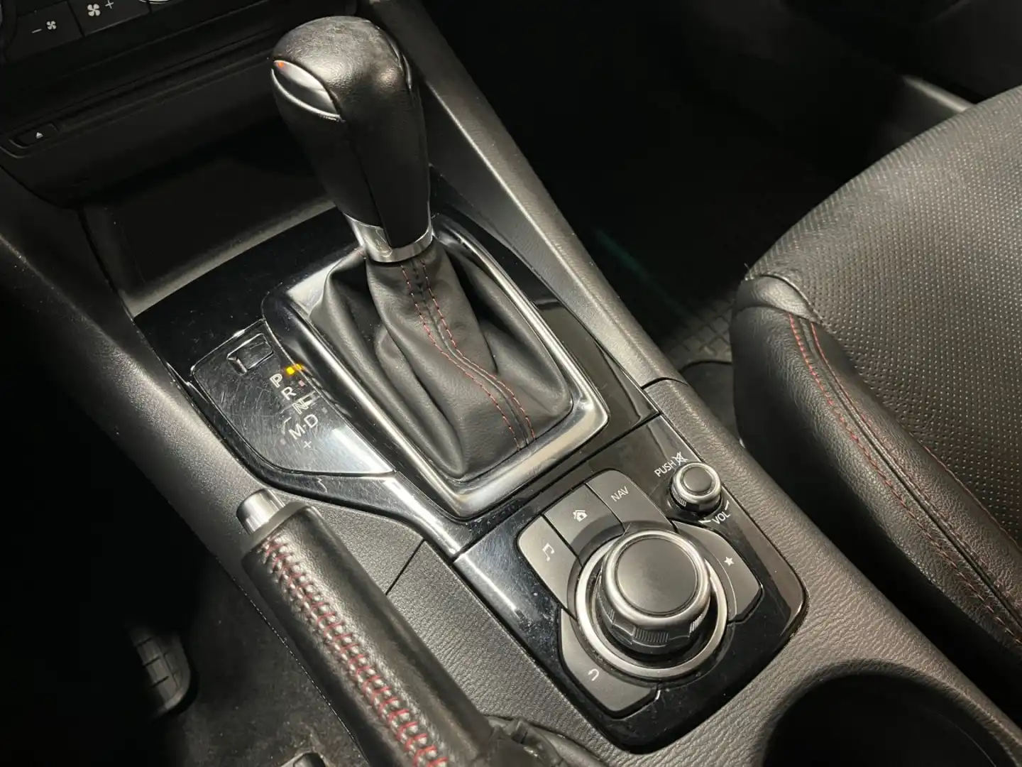 car-image