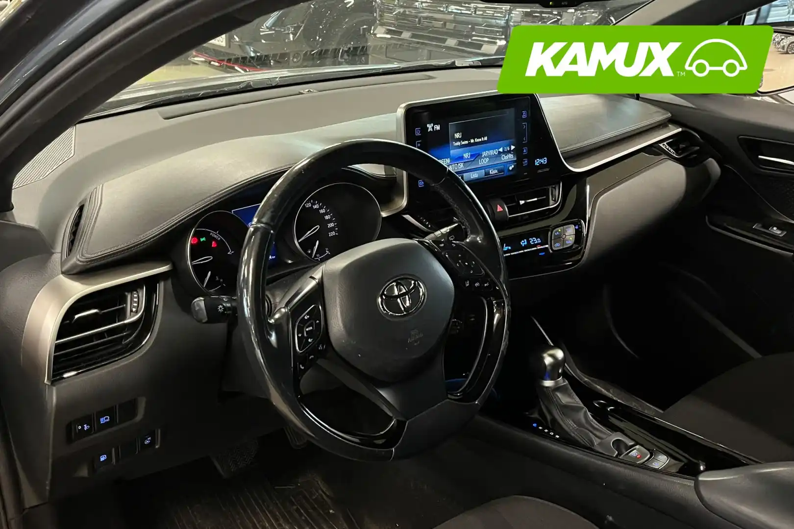 car-image