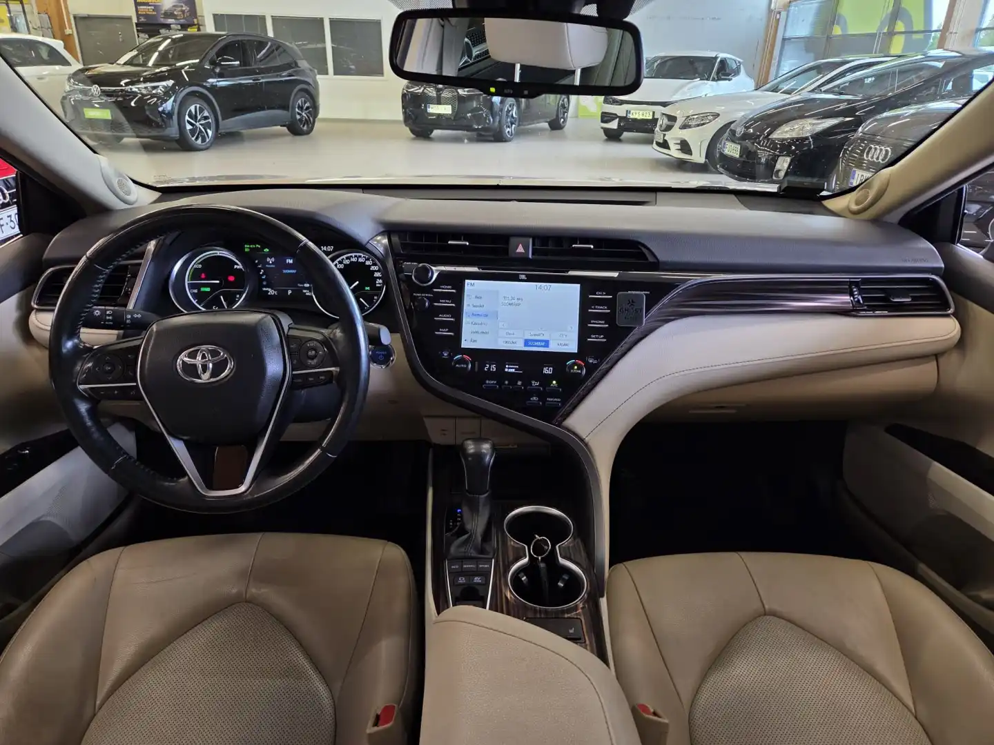 car-image