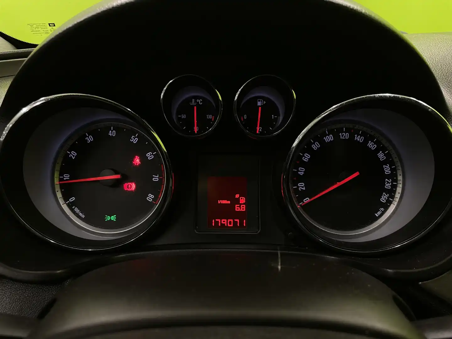 car-image