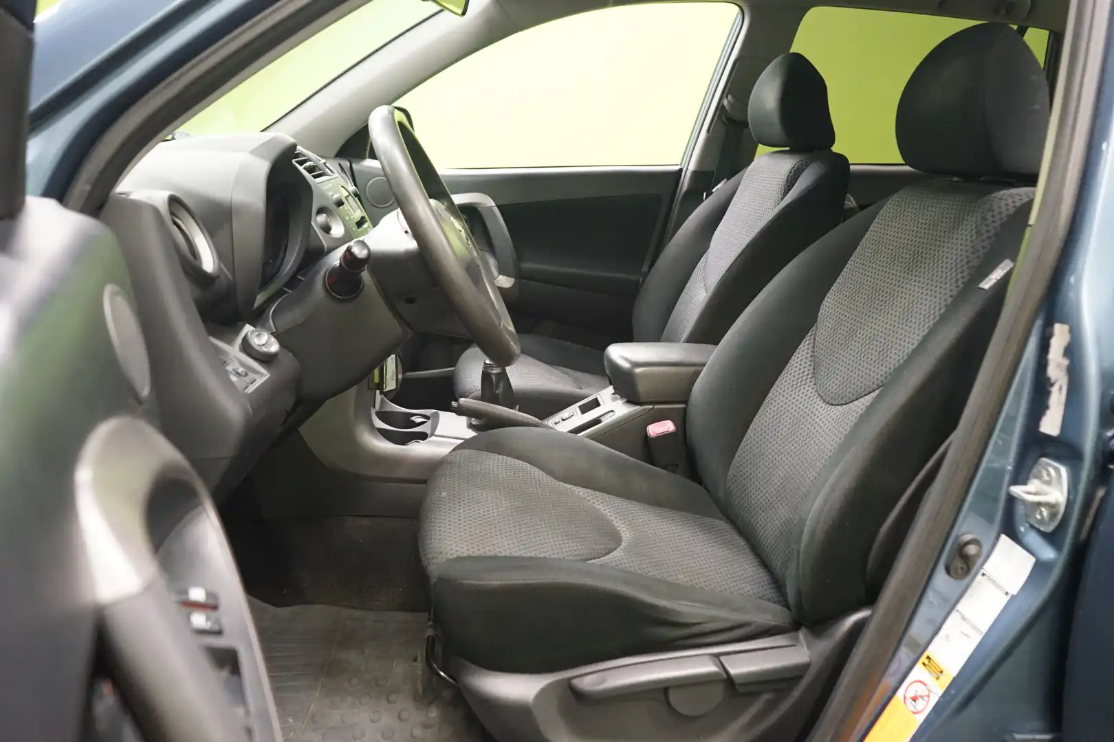 Toyota RAV4 2.2 D-4D Clean Power 4WD 2007, photo 7/36