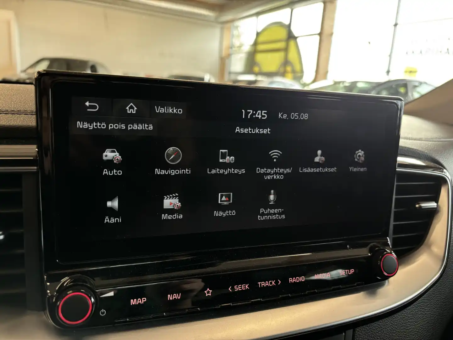 car-image